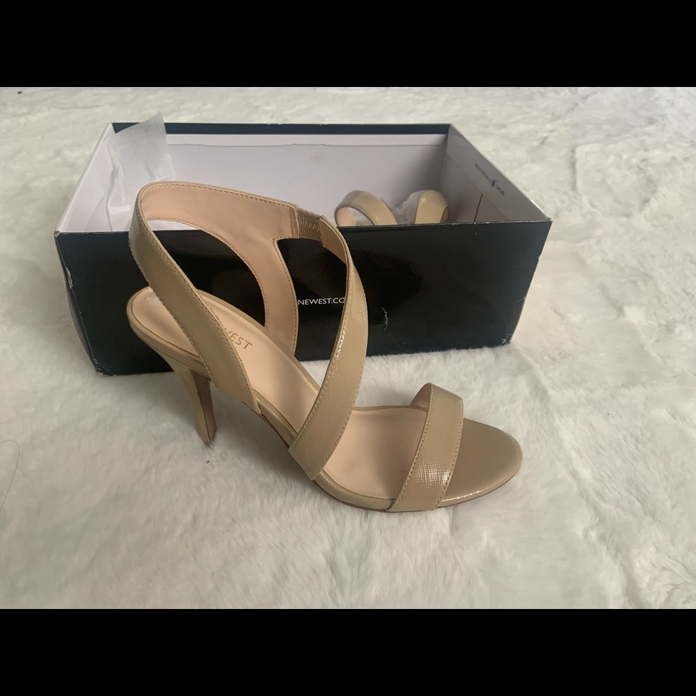 Nine West Taupe Heels size 8M